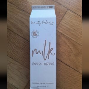 BEAUTY BAKERIE 'MILK' Sleep Repeat Glycolic Face Cleanser 120 ml Sealed Hydrate